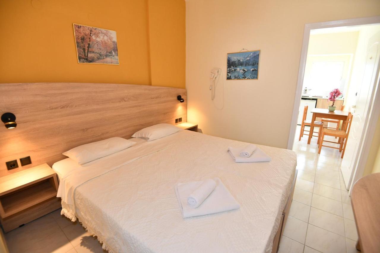 Iskas Apartments Ialysos  Ngoại thất bức ảnh