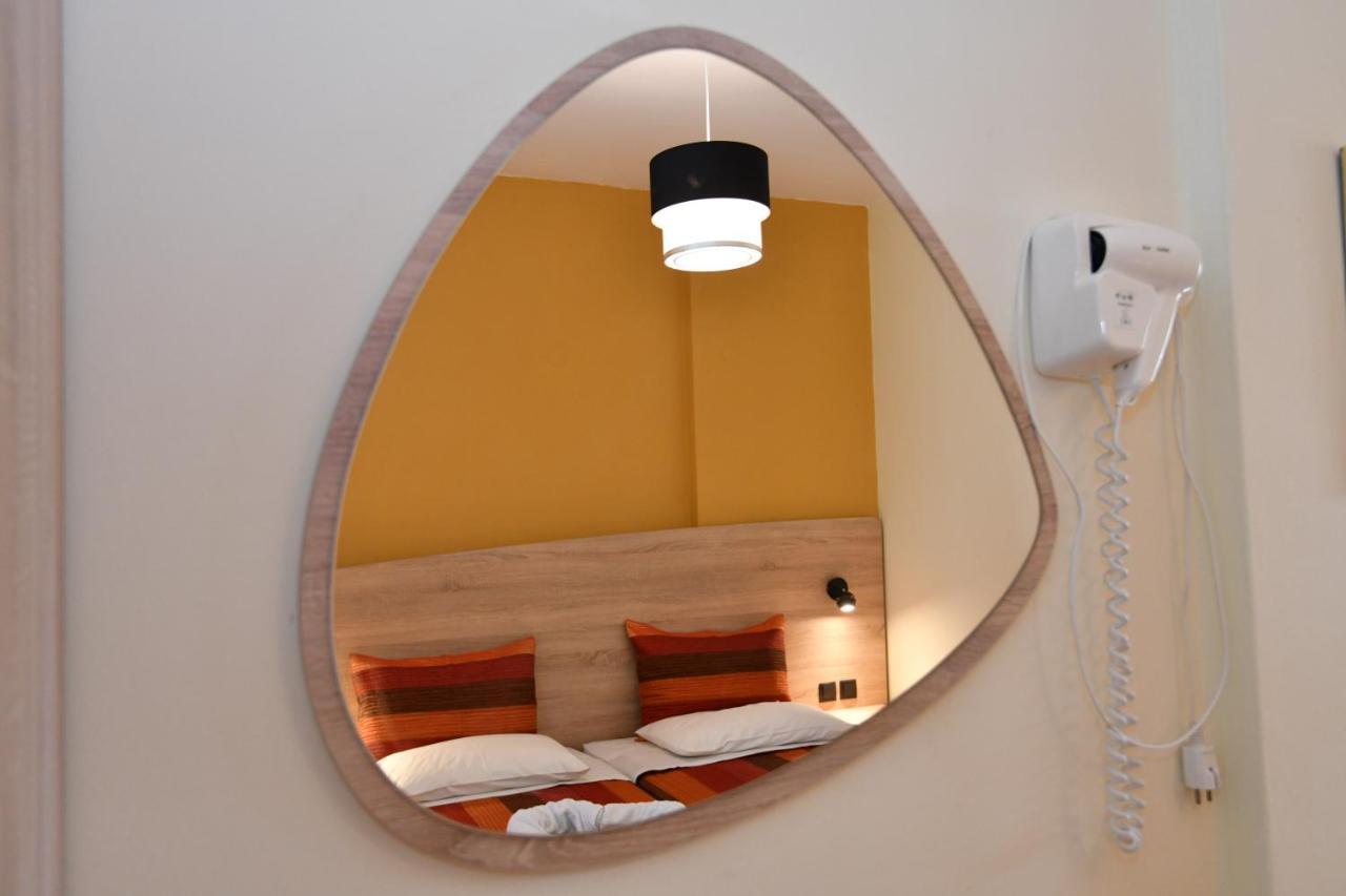 Iskas Apartments Ialysos  Ngoại thất bức ảnh