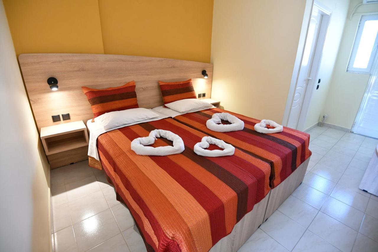Iskas Apartments Ialysos  Ngoại thất bức ảnh